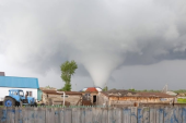 Veliki tornado u Rusiji! Za 10 minuta napravio potpuni haos (FOTO/VIDEO)
