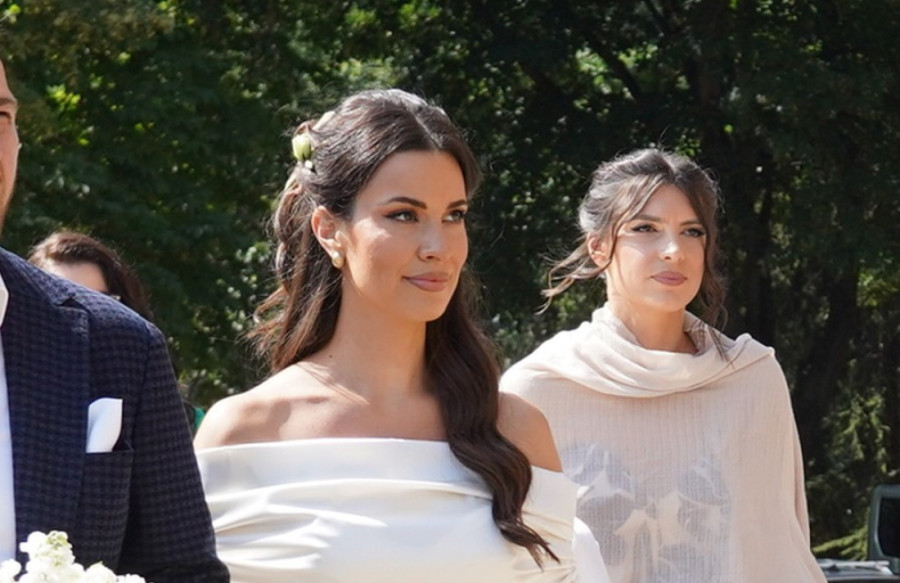 Da li je Dragana Kosjerina promenila prezime? Detalj o kom se polemiše posle ceremonije građanskog venčanja!