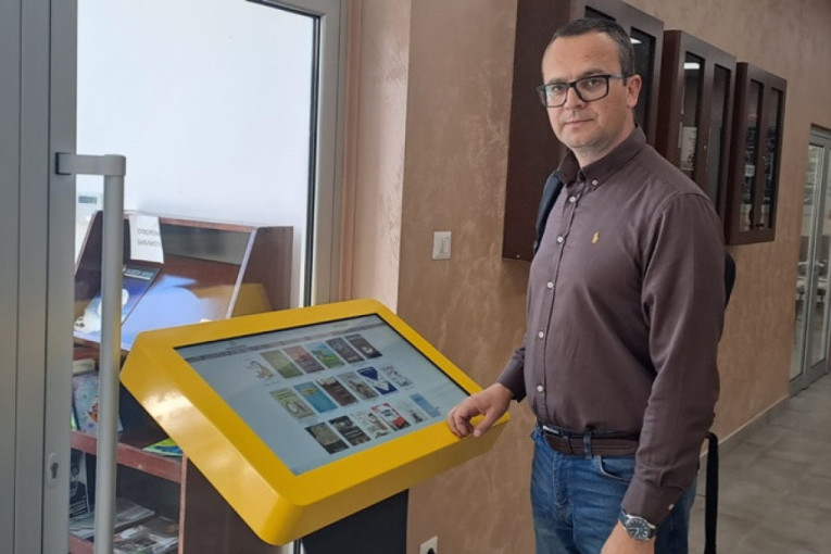 Knjige se sve manje čitaju, a sve više slušaju: U čačanskoj biblioteci uvedena nova usluga - besplatno se pozajmulju audio knjige