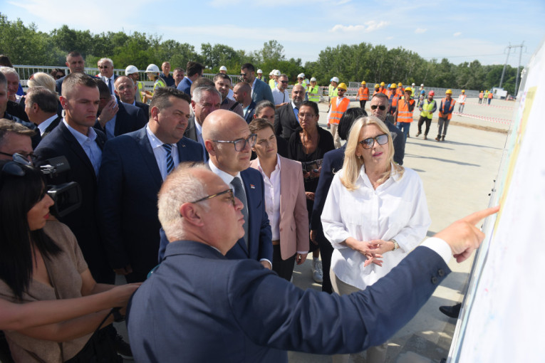 Još 10 miliona za auto-put u Srpskoj: Vesić najavio nove projekte! (FOTO)