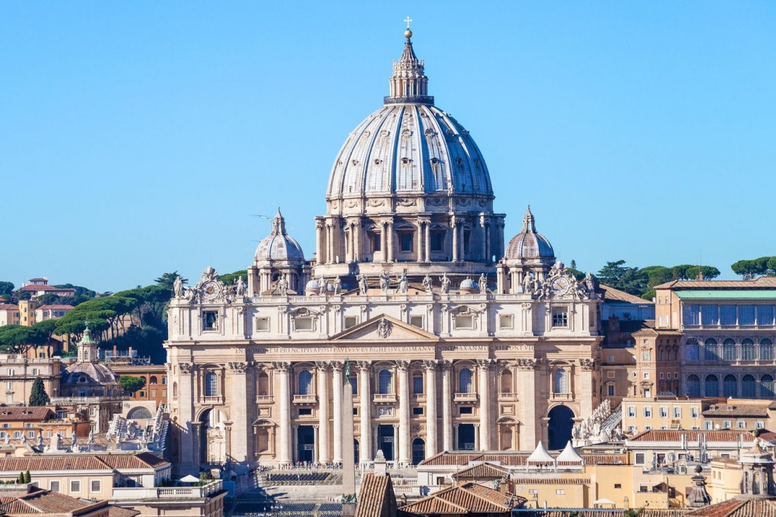Nema više tetovaža i pirsinga: Vatikan zabranjuje ove ukrase zaposlenima!