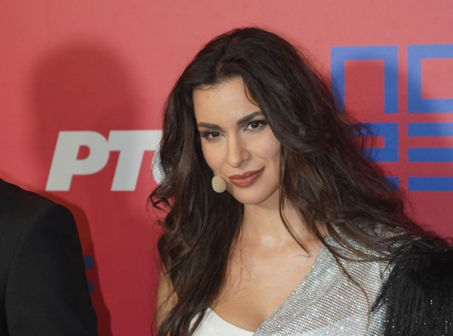 Dragana Kosjerina danas slavi rođendan! Nećete verovati koliko godina je napunila prelepa voditeljka