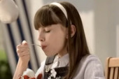 Devojčica iz reklame za sladoled dugo je bila u vezi sa Viktorom Savićem: Danas je jedna od najobrazovanijih influenserki (FOTO)