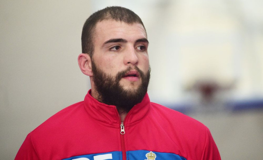 Veljko Ražnatović napravio dvorište u Titelu po svojoj meri: Pokazao kako sada izgleda (FOTO)