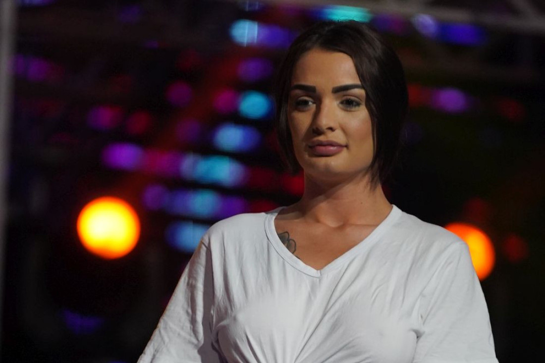 Viki Mitrović doživela strašan udes! Drugarica otkriva u kakvom je sad stanju bivša zadrugarka, a evo i s kim je bila u kolima (FOTO)