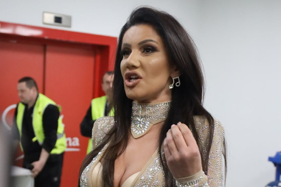 Ana Nikolić razbijala stvari po Raletovoj kući! Pevačica pokupila stvari, pa napustila Srbiju - "Sad je zaista kraj!"