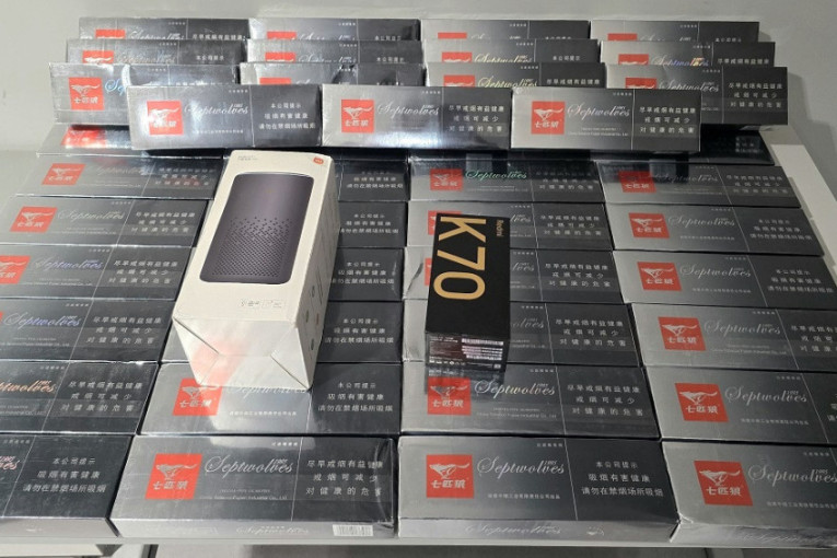 Zaplena na aerodromu: U prtljagu vredna roba iz Kine