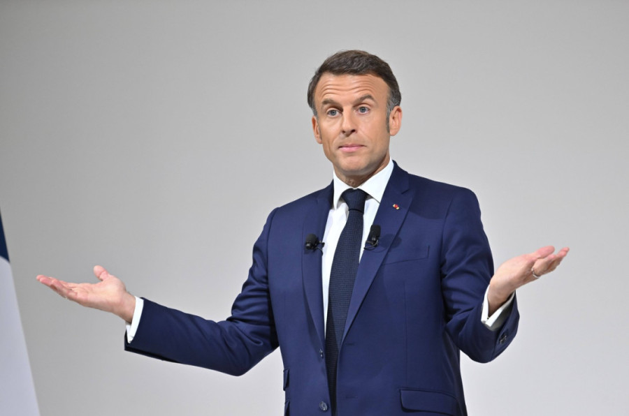 Novi izazovi za vladu u Francuskoj: Makron prihvatio ostavku Atala, poznato kakav status čeka ministre