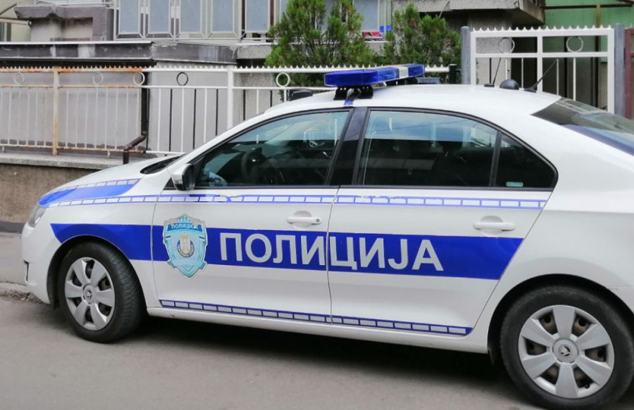 Užas kod Tutina: Automobil se prevrnuo, teško povređena tinejdžerka!