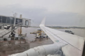 Drama na beogradskom aerodromu: Let za Kipar kasni dva sata - razlog krajnje bizaran! (FOTO)
