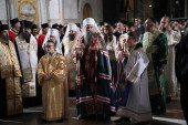 Tradicionalna Spasovdanska litija u Beogradu: Okupilo se nekoliko stotina ljudi, predvodi je patrijarh Porfirije (FOTO/VIDEO)
