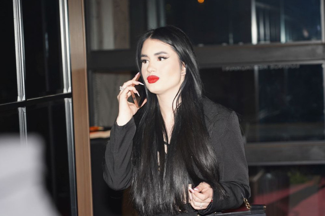 "Šamarali su mi majku, gurali me i udarali!" Pevačica progovorila o nasilju koje je pretrpela