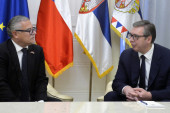 Predsednik Vučić primio u oproštajnu posetu ambasadora Češke