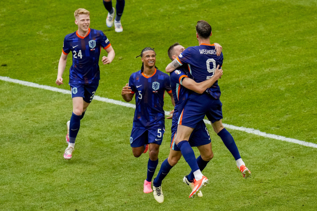 Poljska - Holandija: Prvi kontak s loptom i gol! "Lale" blizu trijumfa! (VIDEO)