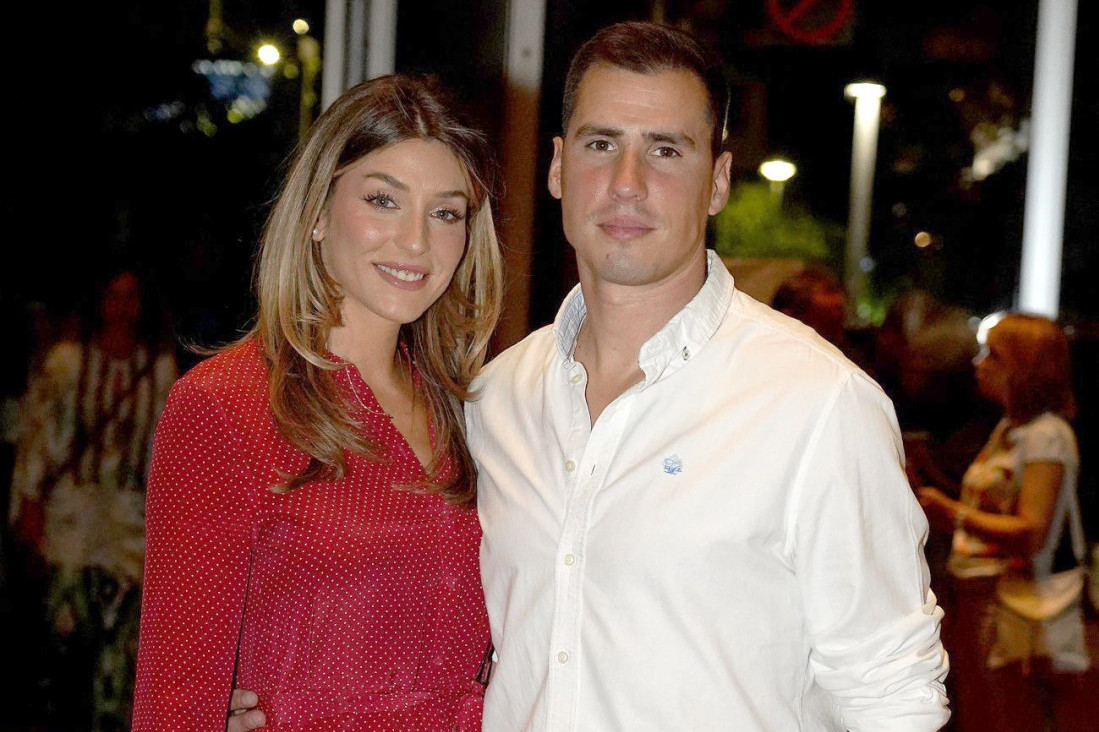 Anđela Jovanović trenira sa stomakom do zuba! Glumica blista u trudnoći, snimila sebe u mini topu!