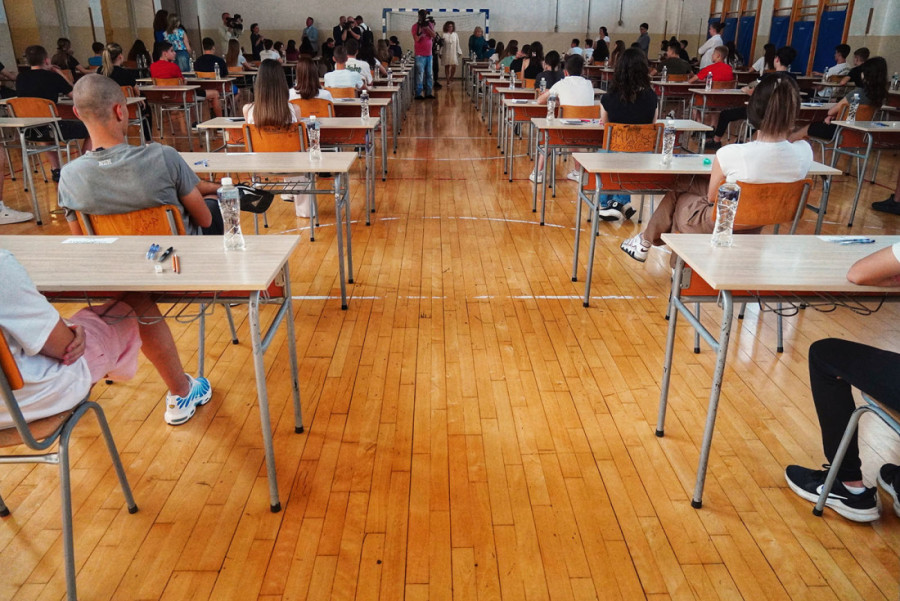 Osmaci danas podnose listu želja za upis u srednju školu