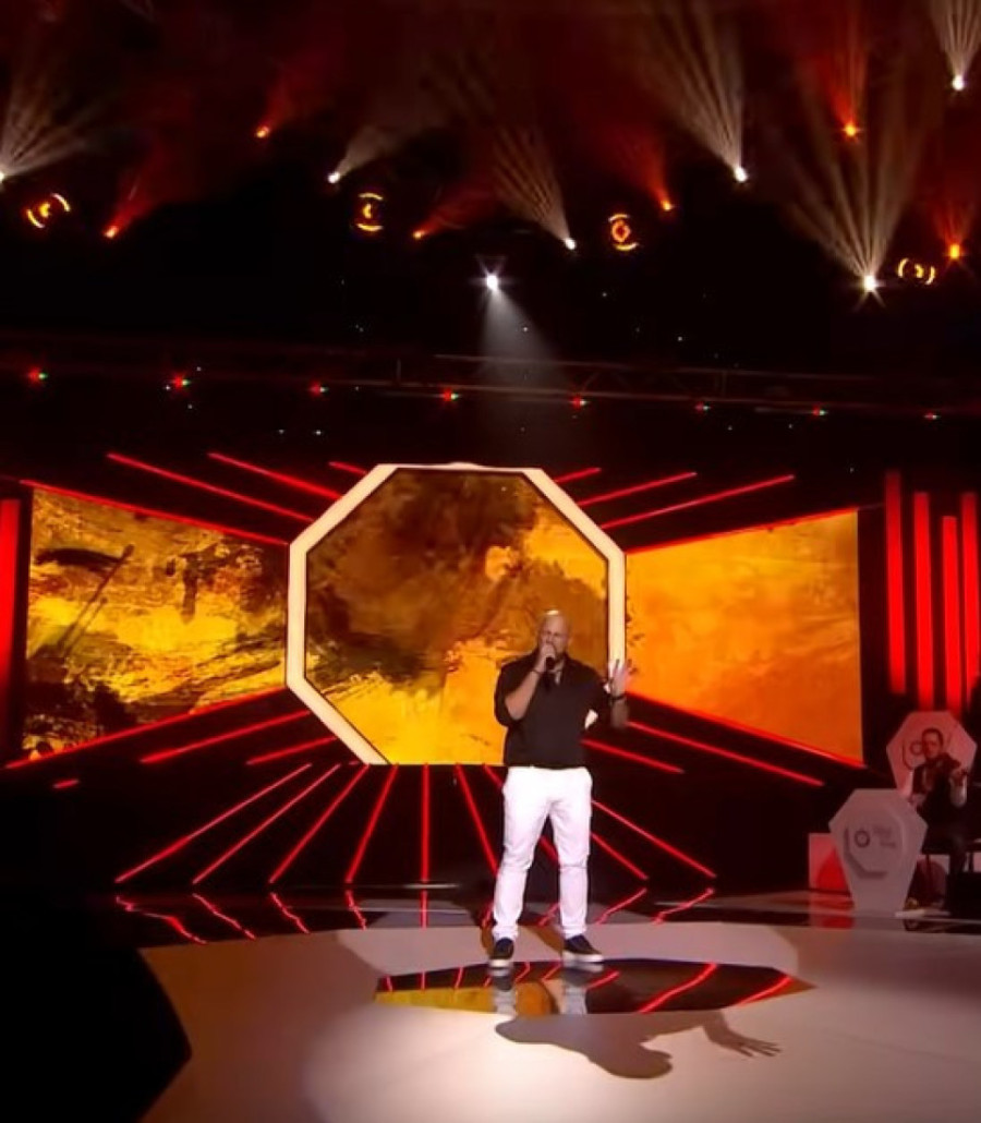 Pevač iz „Nikad nije kasno" otkrio veliku misteriju: Evo zašto na ruci nosi čak pet brojanica!