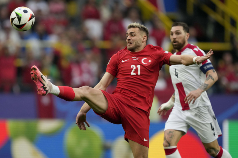 Turska - Gruzija: Igra se dobar fudbal i u drugom poluvremenu - bez garda!