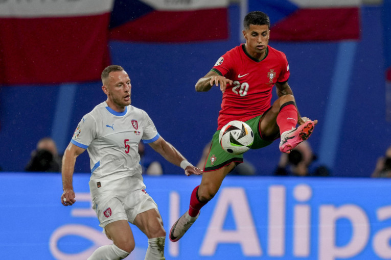 Portugal - Češka: Ronaldo i ekipa opsedaju gol rivala, pritisak je sve žešći i žešći!