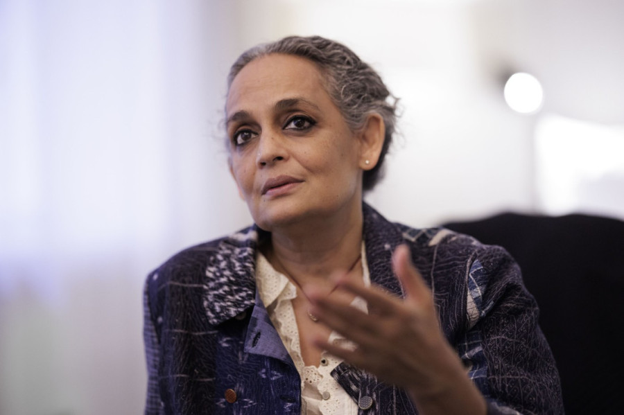 Da li slavnoj indijskoj književnici Arundati Roj preti strogi zatvor zbog nečega što je rekla pre 14 godina? Optužba za pobunu