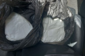 Paketi na zadnjem sedištu: U "audiju" pronađena sintetička droga (FOTO)