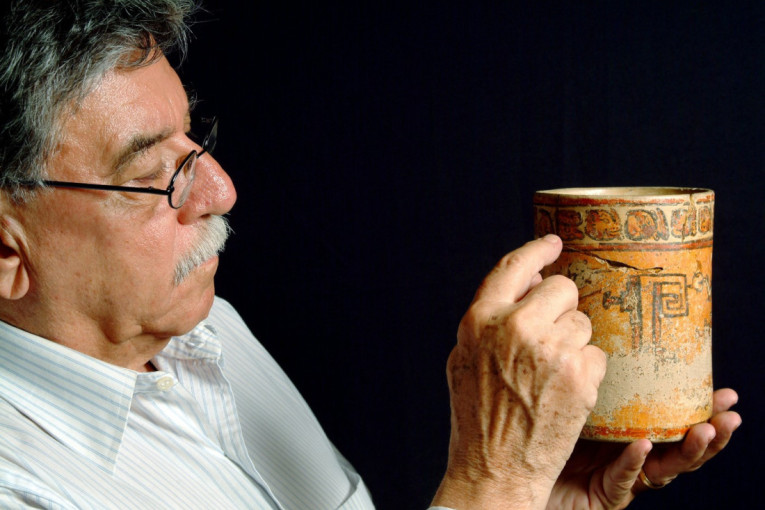 Vaza kupljena za 4 dolara je vredan artefakt drevne civilizacije Maja: Neverovatno otkriće u prodavnici antikviteta