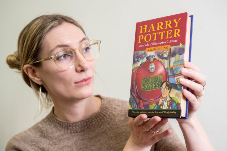 Prva ilustracija Harija Potera prodata za 10 minuta misterizonom kupcu: Cena najveća u istoriji (FOTO)