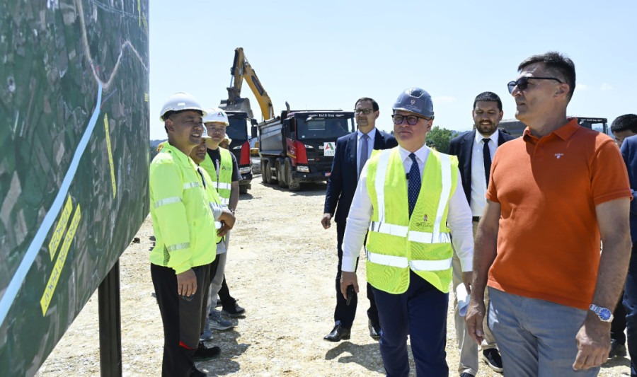 Brza saobraćajnica Iverak - Lajkovac u završnoj fazi: Vesić- gotova u septembru, najkasnije oktobru (FOTO)