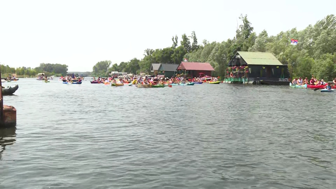Letnje osveženje tokom tropskih dana: Ovo su najbolja kupališta blizu Beograda koja ne smete propustiti! (FOTO)