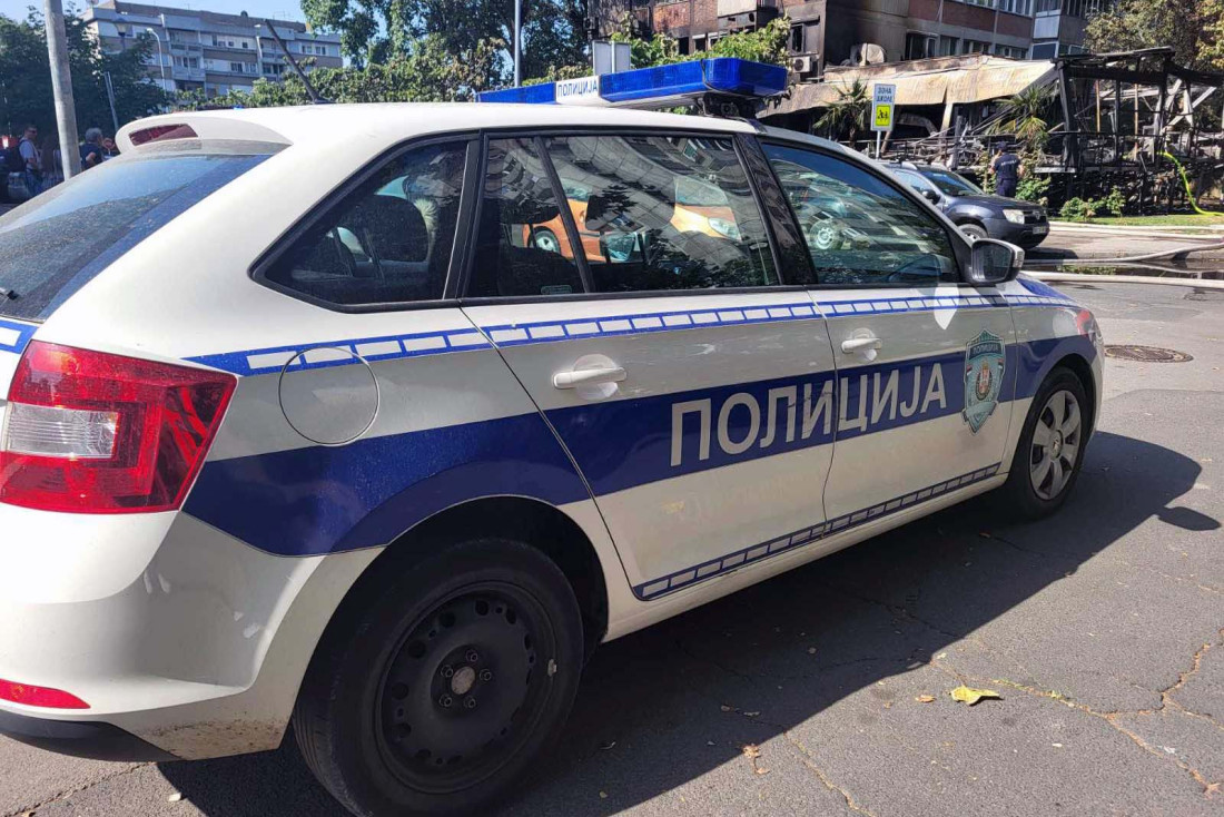 Naslovne strane dnevnih novina: Prelistavanje štampe za 8. maj 2026. godine