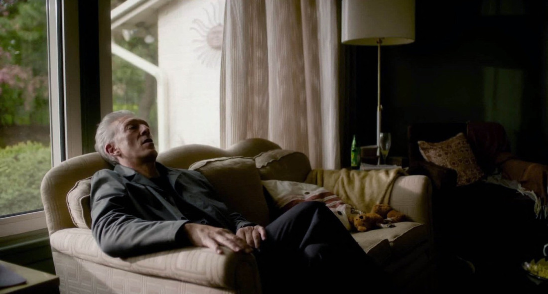 "Prestravljen sam od pomisli da ću umreti": Vensan Kasel u filmu "Pokrov" eksperimentiše sa veštačkom inteligencijom (FOTO/VIDEO)