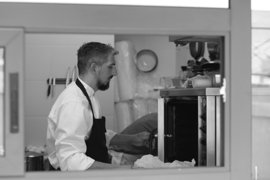 Dalibor drži jedinstven restoran u Srbiji: Jedan odlazak u manastir Hilandar mu je promenio sve (FOTO)