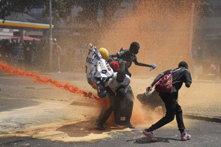 Bilans nemira u Najrobiju: Više demonstranata ubijeno, a najmanje 40 ljudi je povređeno (VIDEO)
