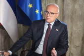 Vučević: Politika Vlade o KiM je identična politici predsednika i podržava je