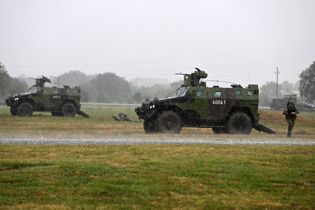 Gašić obišao 72. brigadu za specijalne operacije u Pančevu: Građani da budu spokojni, jer o njihovoj bezbednosti brine ova brigada