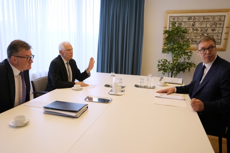 Počeo novi bilateralni sastanak Vučića sa evropskim posrednicima