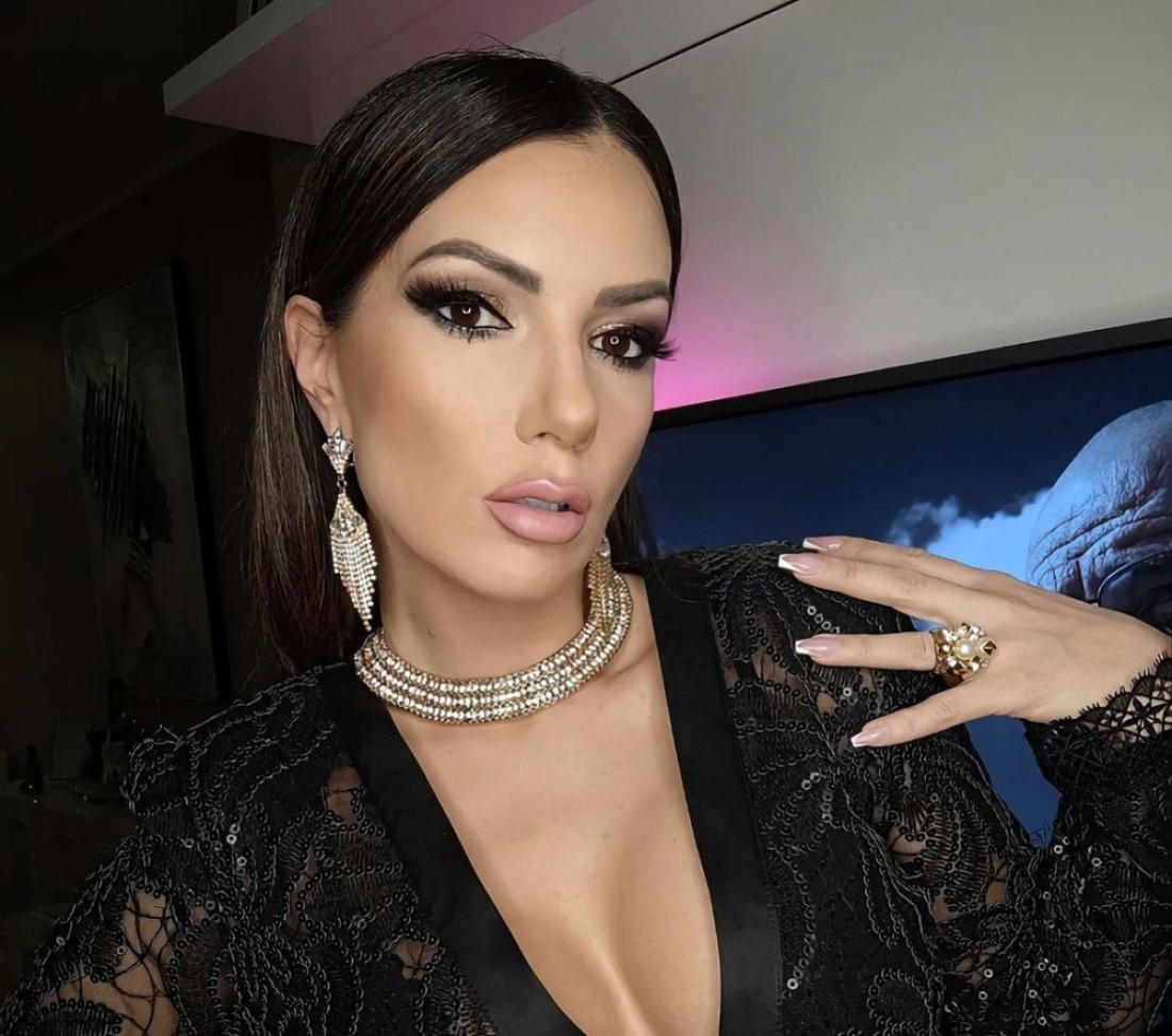 "Probudila sam se nepokretna" Naša pevačica proživela agoniju zbog ugradnje silikona: Drala sam se kao magarac!