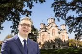 Vučić čestitao Vidovdan Srbima: Srećan vam praznik, budućnost je u vašim rukama (VIDEO)