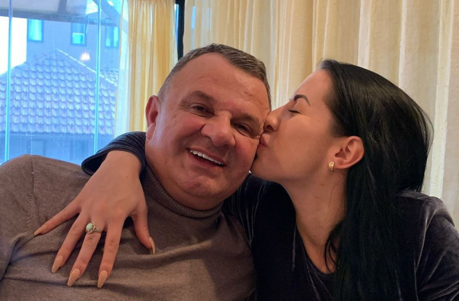 Cipka objavila nikad viđen snimak sa pokojnim mužem, danas bi za njih bio poseban dan: Ovako su pevali zajedno (FOTO)