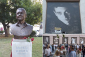 24sedam na otkrivanju biste Marku Živiću u Kruševcu: "On se i dalje smeje" (FOTO/VIDEO)