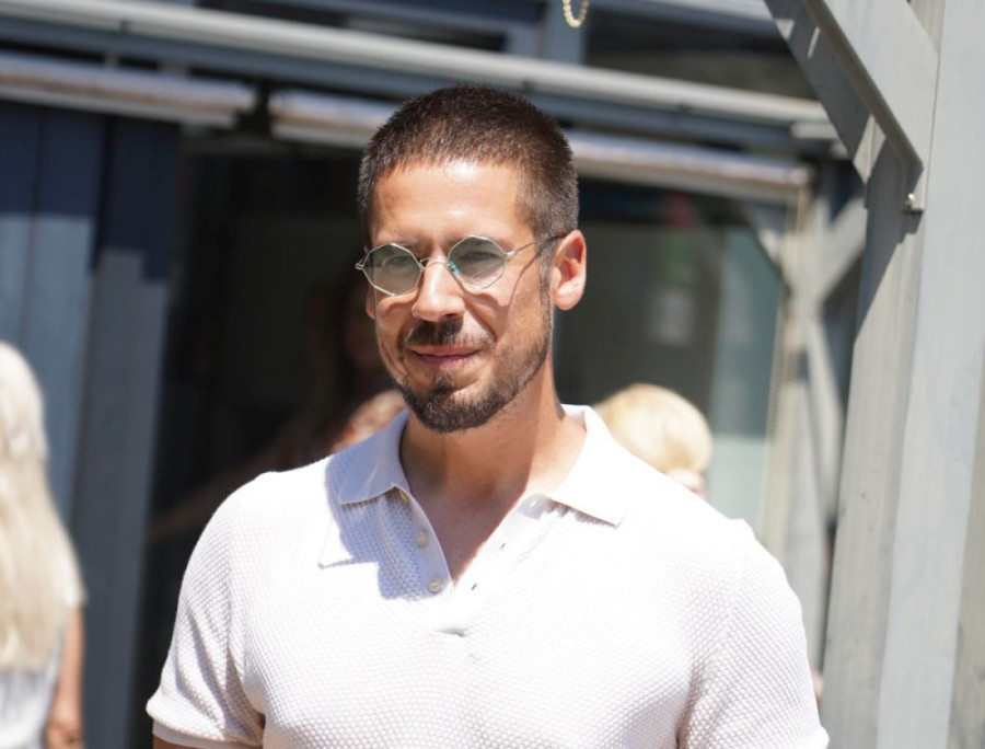 Rokvić se prisetio sa setom: Ovako su njegov otac i Halid Bešlić pevali jedan drugom preko telefona (VIDEO)