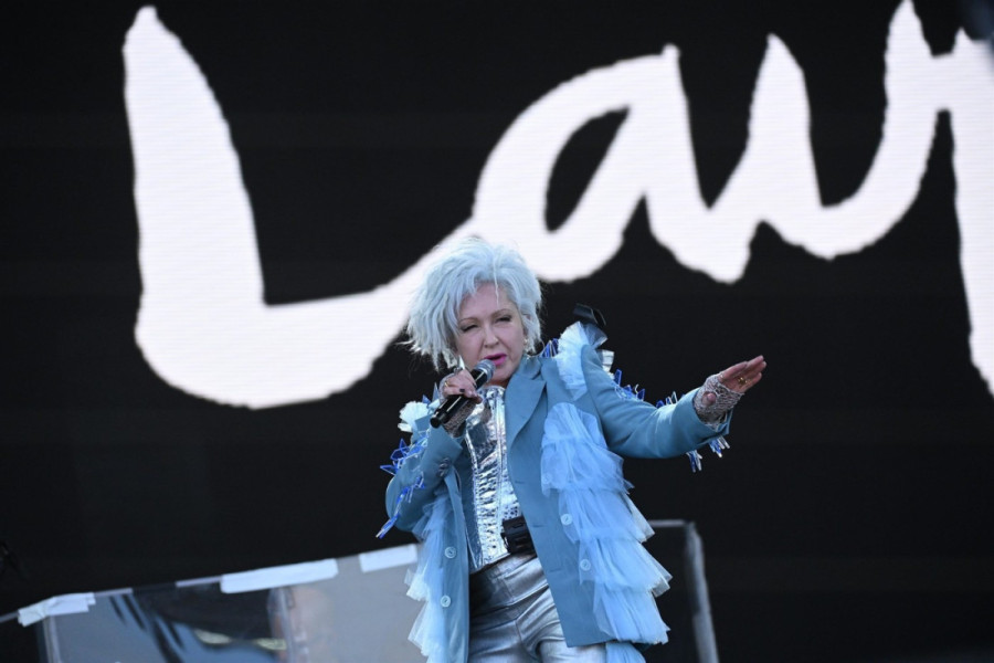 Šok optužbe na račun muža Sindi Loper! Nepoznata žena tvrdi da je on kriv što ju je njihov sin napastvovao