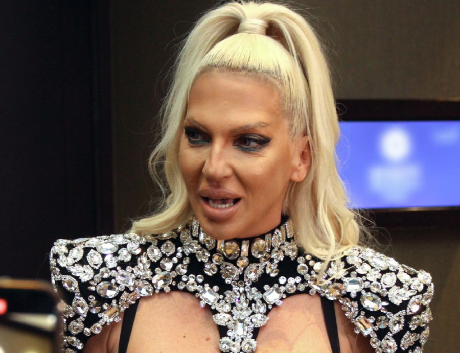 "Koncerte prave polugluve masne trbušne igračice" Jelena Karleuša zagrmela na pevače, pa žestoko osudila ove kolege