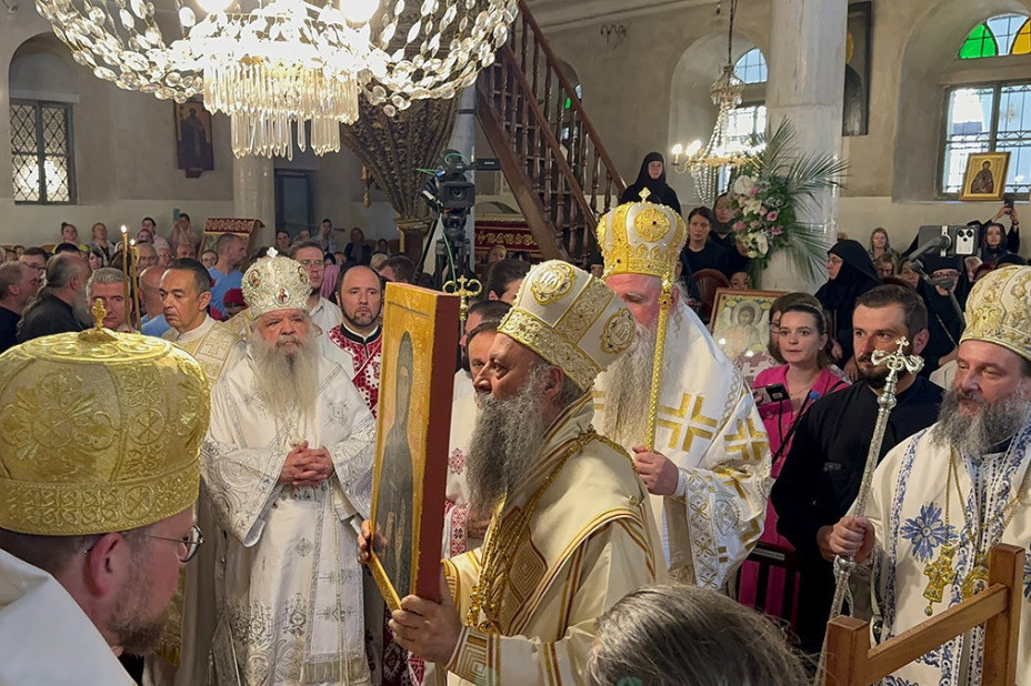 Sveta Stefanida proglašena za svetiteljku: Patrijarh Porfirije i arhiepiskop Stefan predvodili kanonizaciju (FOTO)