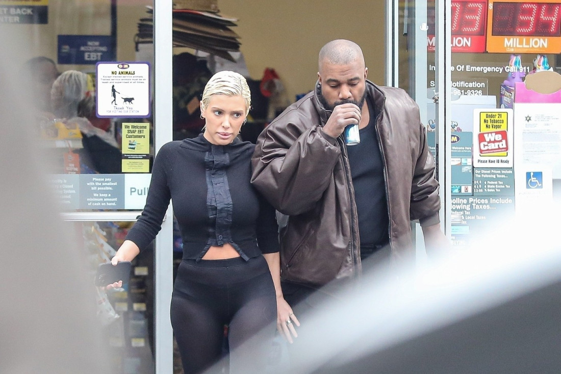 Pojavila se dvojnica Bjanke Ćensori! Iskopirala scenu obnažene supruge Kanjea Vesta, a čak se isto i zovu!