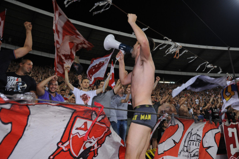 Zvezdin "Betmen" stigao u OFK Beograd: Ponovo je u Superligi (FOTO)