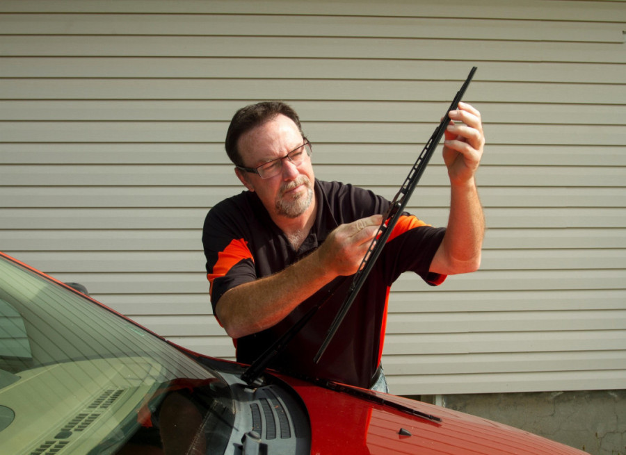 Izluđuju vas brisači koji škripe? Ne zadugo, jer će posle ovog poteza raditi tiho kao prvog dana