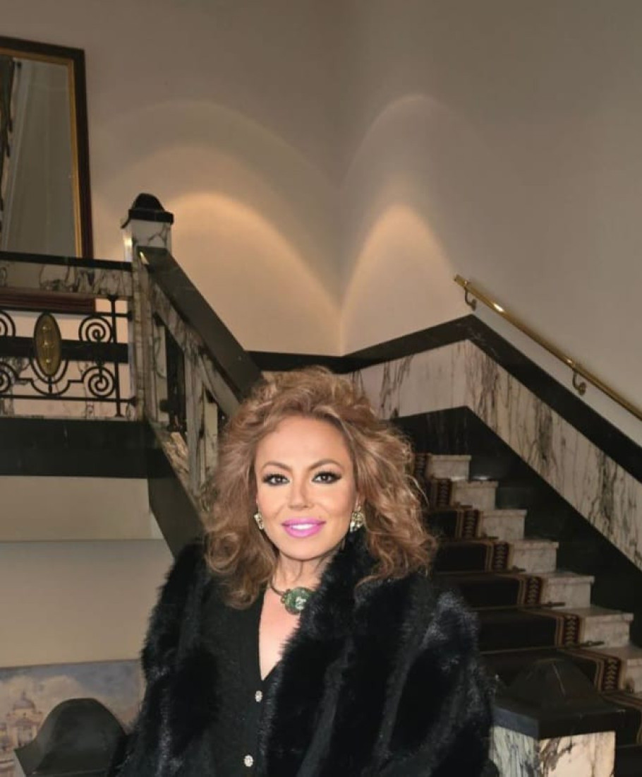 Čuvena proročica devedesetih otkrila najveće estradne tajne! "Ceci je stajalo zapisano kada je imala 15 godina!"