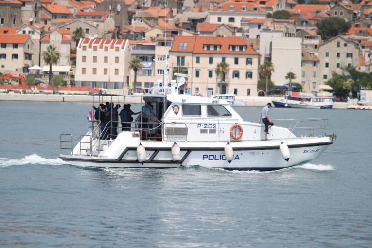 Muškarac se napio pa pao sa balkona i poginuo!