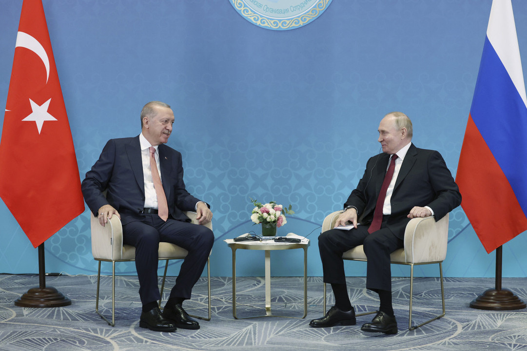 Sastali se Putin i Erdogan: Odnosi Rusije i Turske napreduju! (FOTO)